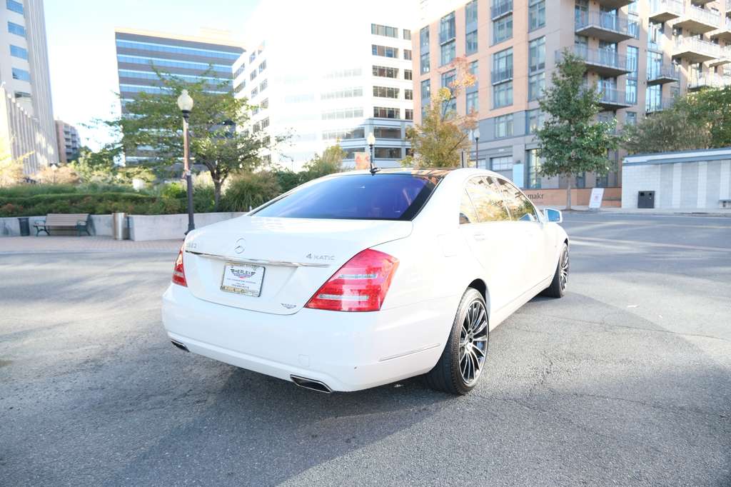 2012 Mercedes-Benz S-Class 550 Image 6 of 46