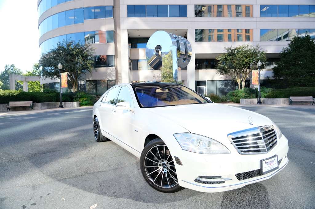 2012 Mercedes-Benz S-Class 550 Image 4 of 46