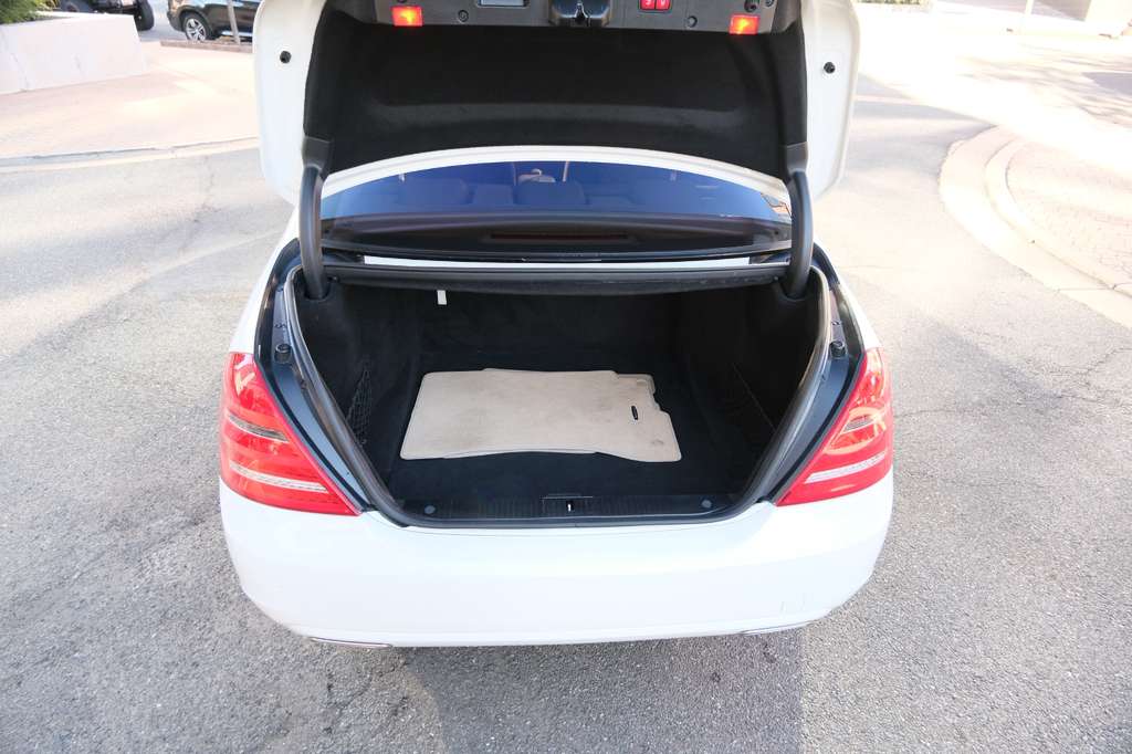 2012 Mercedes-Benz S-Class 550 Image 15 of 46