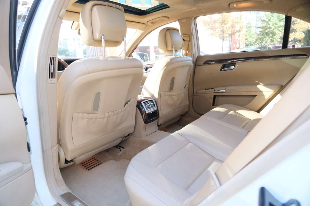 2012 Mercedes-Benz S-Class 550 Image 19 of 46