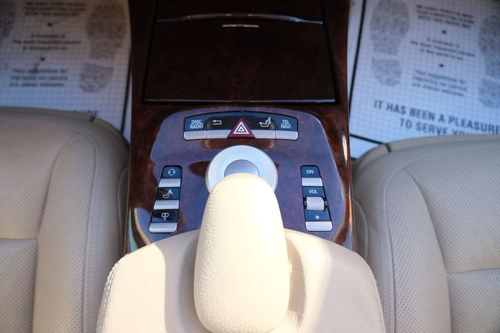 2012 Mercedes-Benz S-Class 550 Image 39 of 46