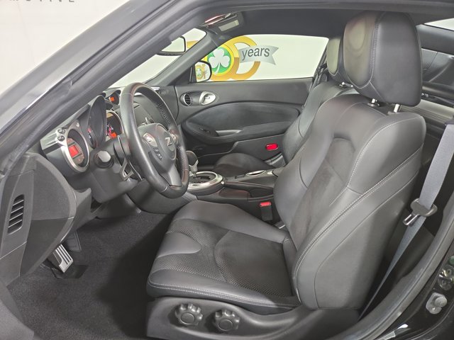 Vehicle image 27 of 29