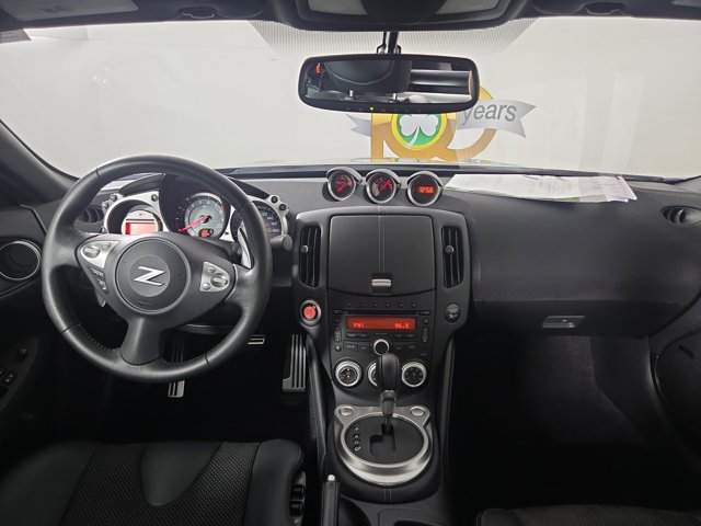 Vehicle image 12 of 29