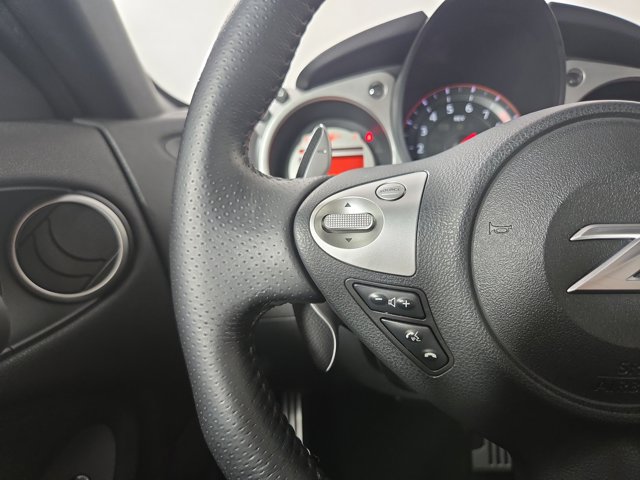 Vehicle image 24 of 29