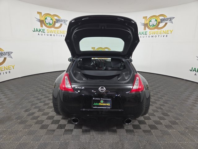 Vehicle image 23 of 29