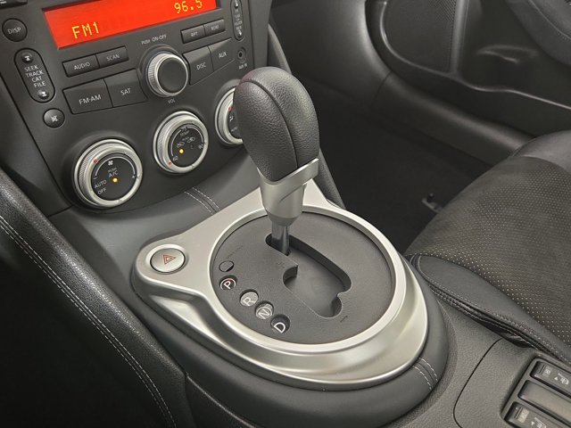 Vehicle image 19 of 29