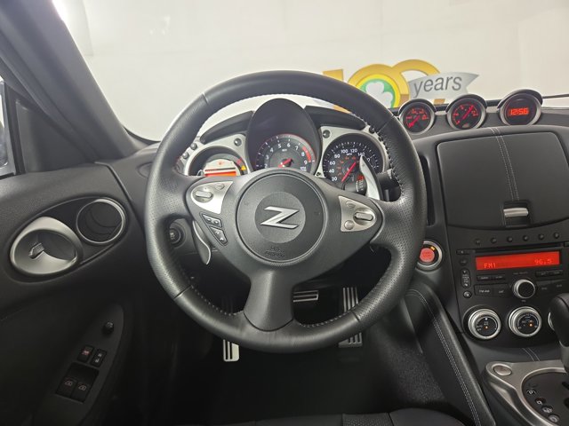 Vehicle image 14 of 29