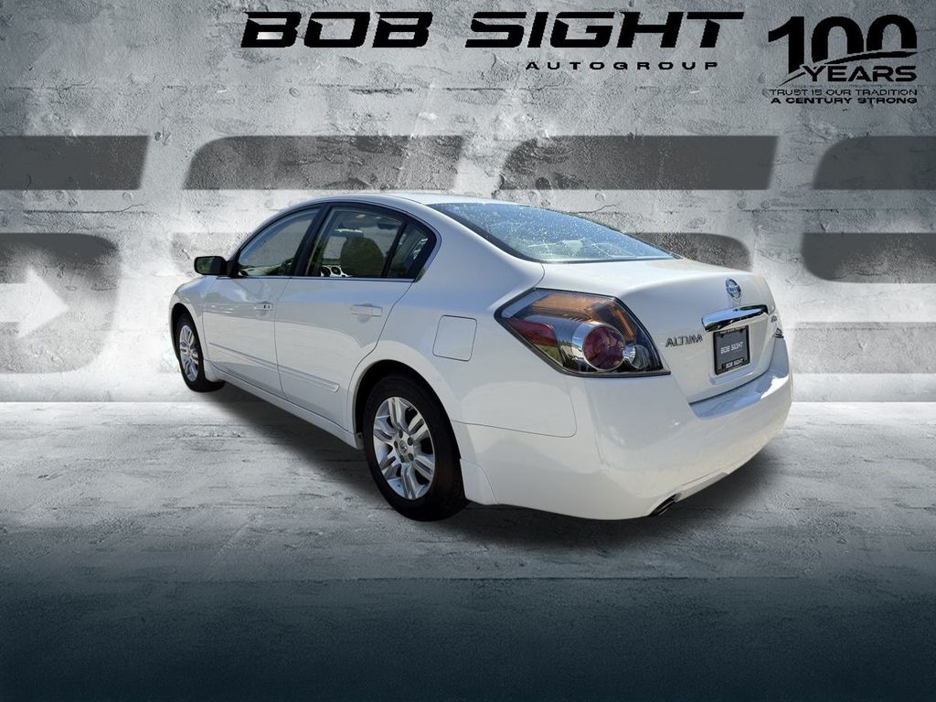 2012 Nissan Altima 2.5 S Image 8 of 30