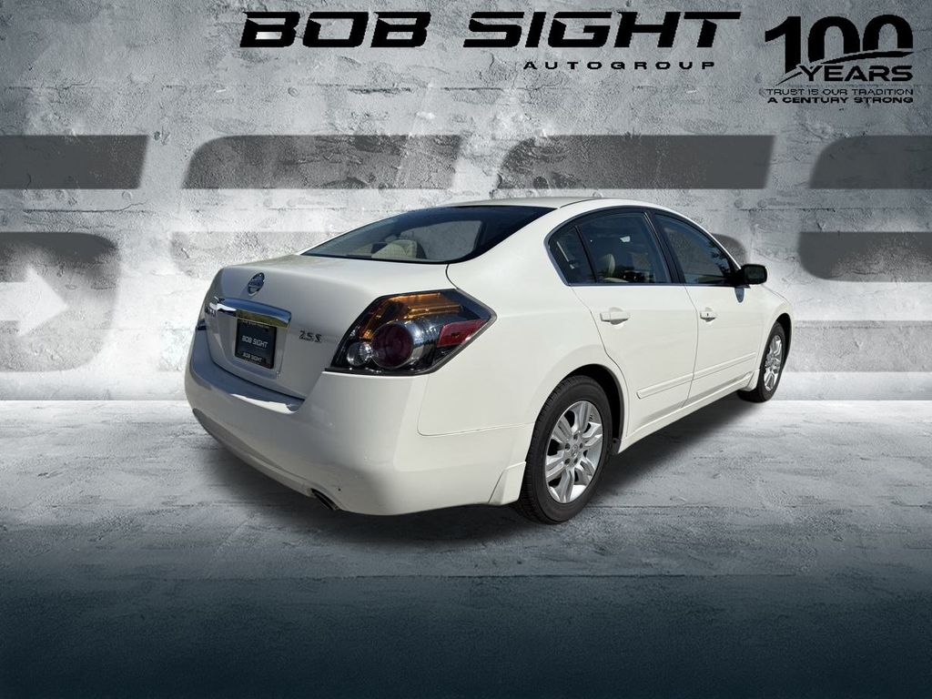 2012 Nissan Altima 2.5 S Image 6 of 30