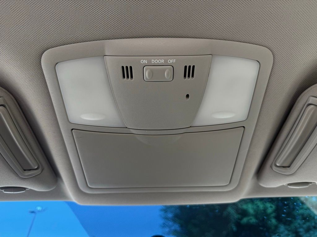 2012 Nissan Altima 2.5 S Image 27 of 30