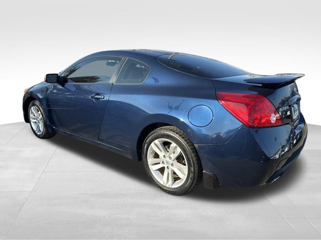 2012 Nissan Altima 2.5 S Image 7 of 19