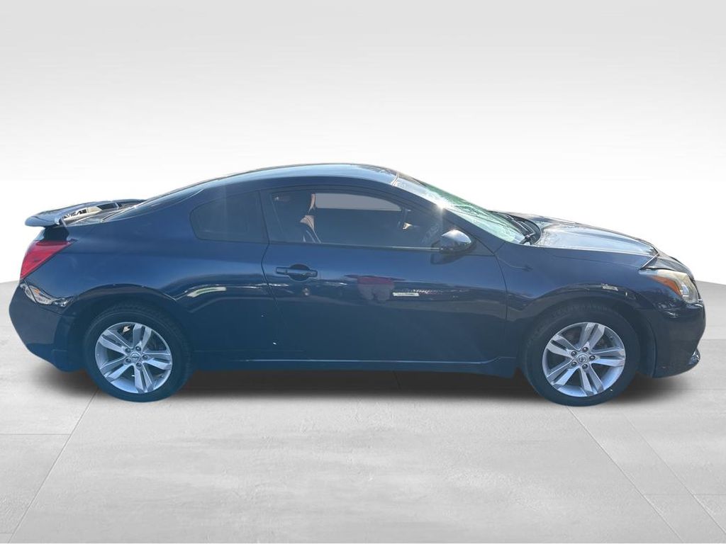 2012 Nissan Altima 2.5 S Image 4 of 19