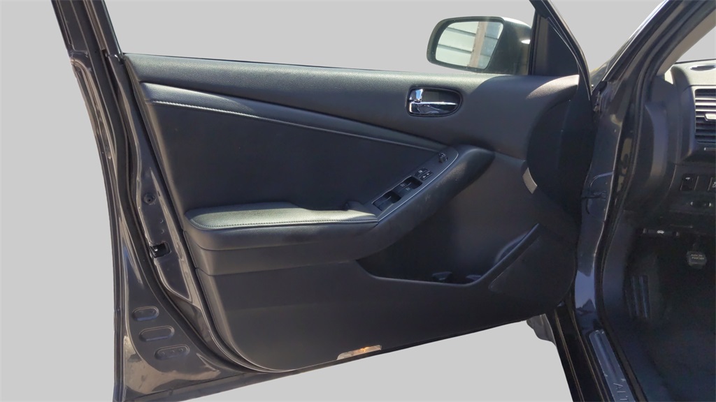 2012 Nissan Altima 2.5 SL Image 28 of 30