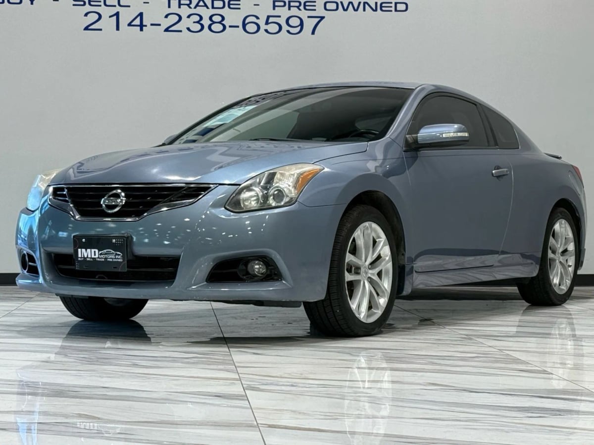 Vehicle image 2 of 24