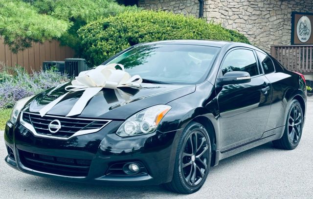Vehicle image 1 of 30