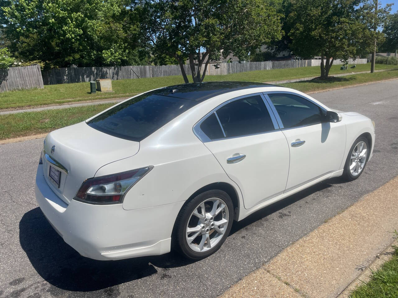 Vehicle image 5 of 30