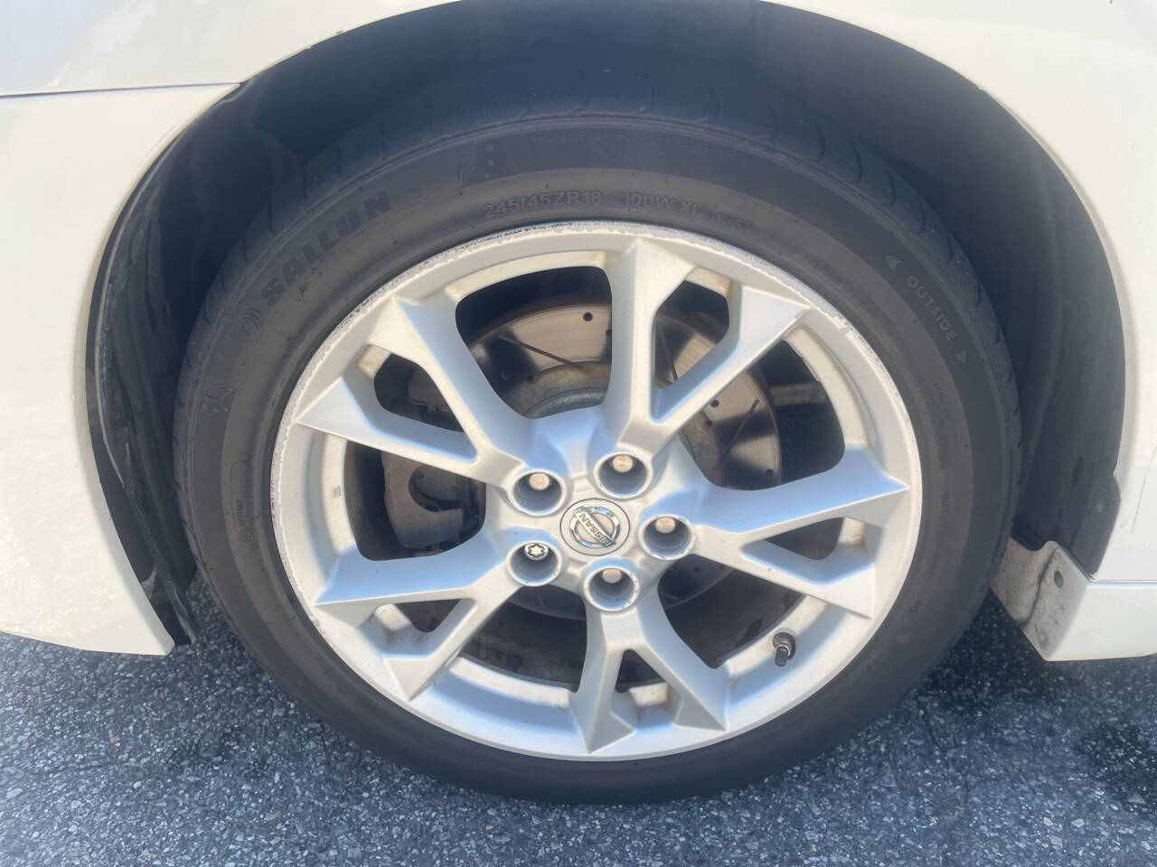 Vehicle image 10 of 30