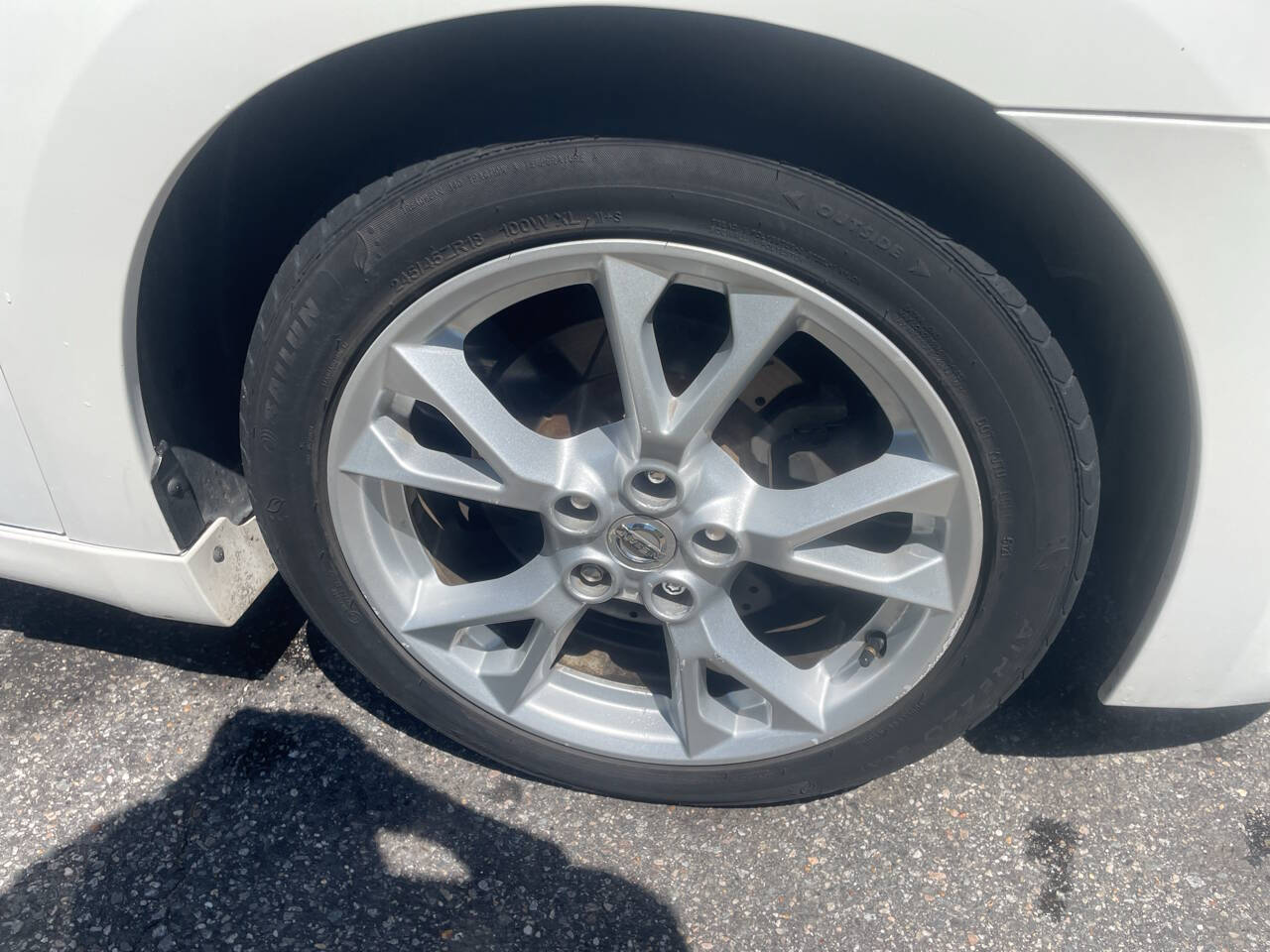 Vehicle image 13 of 30