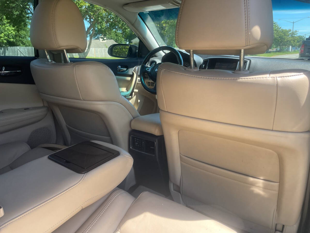 Vehicle image 22 of 30
