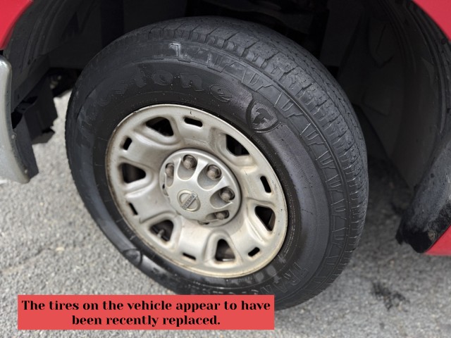 2012 Nissan NV SV Image 5 of 23