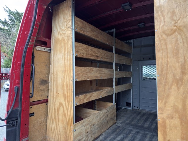 2012 Nissan NV SV Image 8 of 23