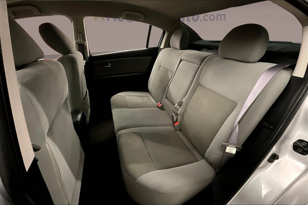 Vehicle image 29 of 38