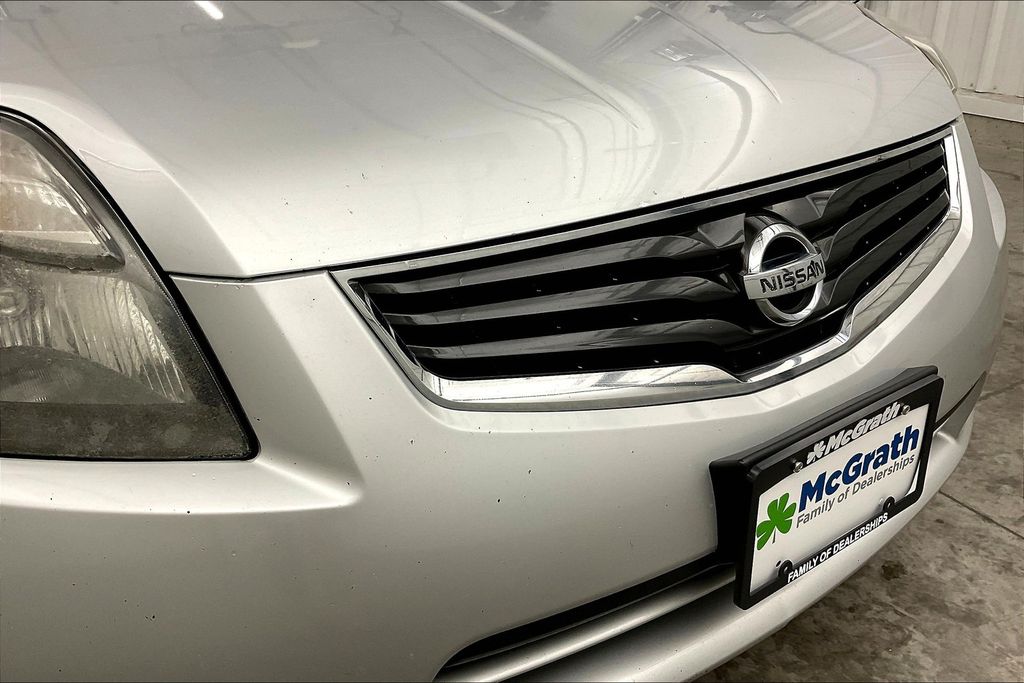 Vehicle image 31 of 38