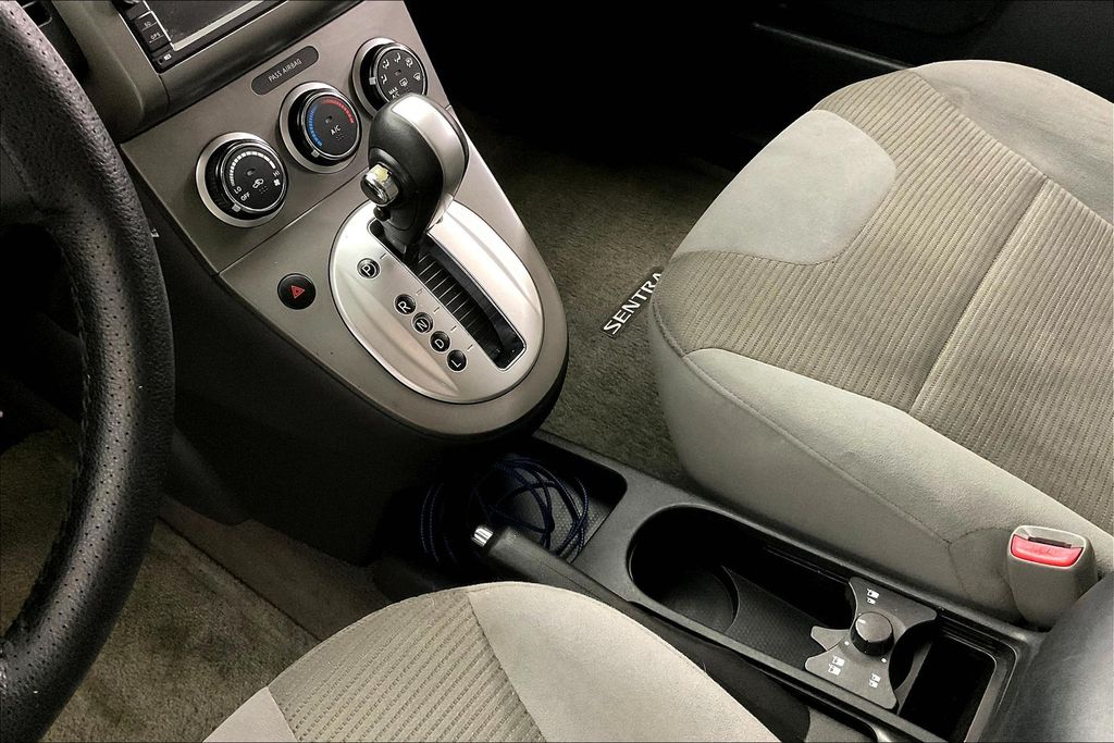 Vehicle image 18 of 38