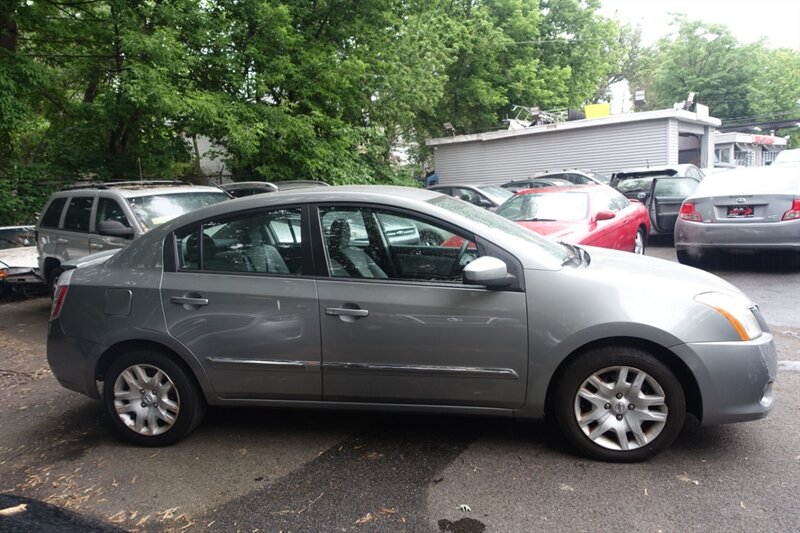 Vehicle image 4 of 21