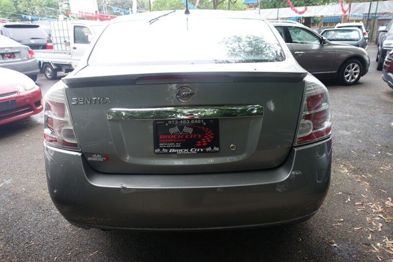 Vehicle image 7 of 21