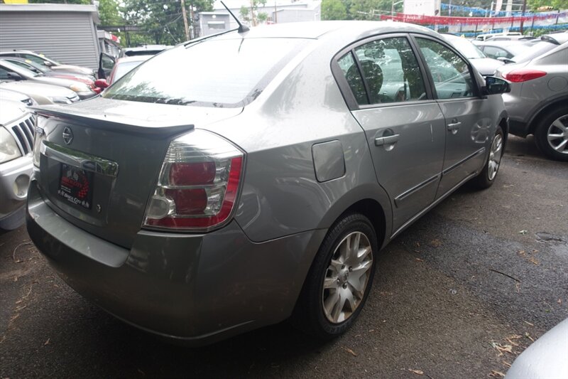 Vehicle image 5 of 21