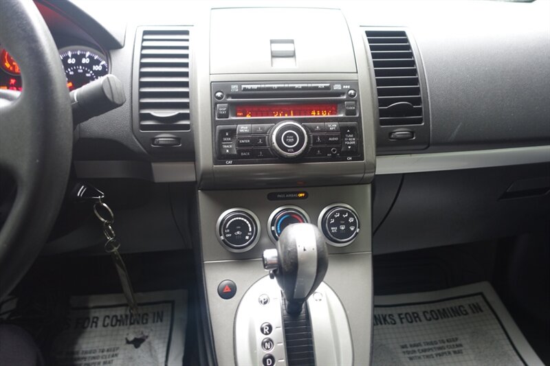 Vehicle image 16 of 21