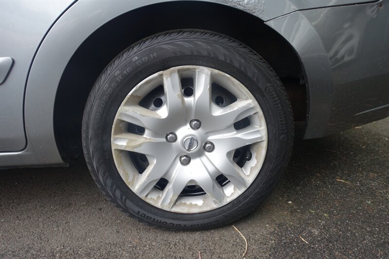 Vehicle image 20 of 21