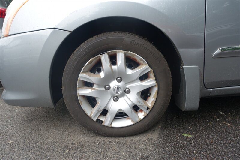 Vehicle image 18 of 21
