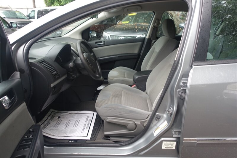 Vehicle image 8 of 21