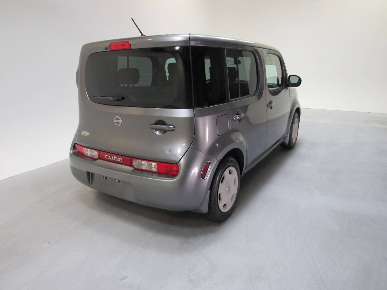 2012 Nissan Cube 1.8 S Image 7 of 23