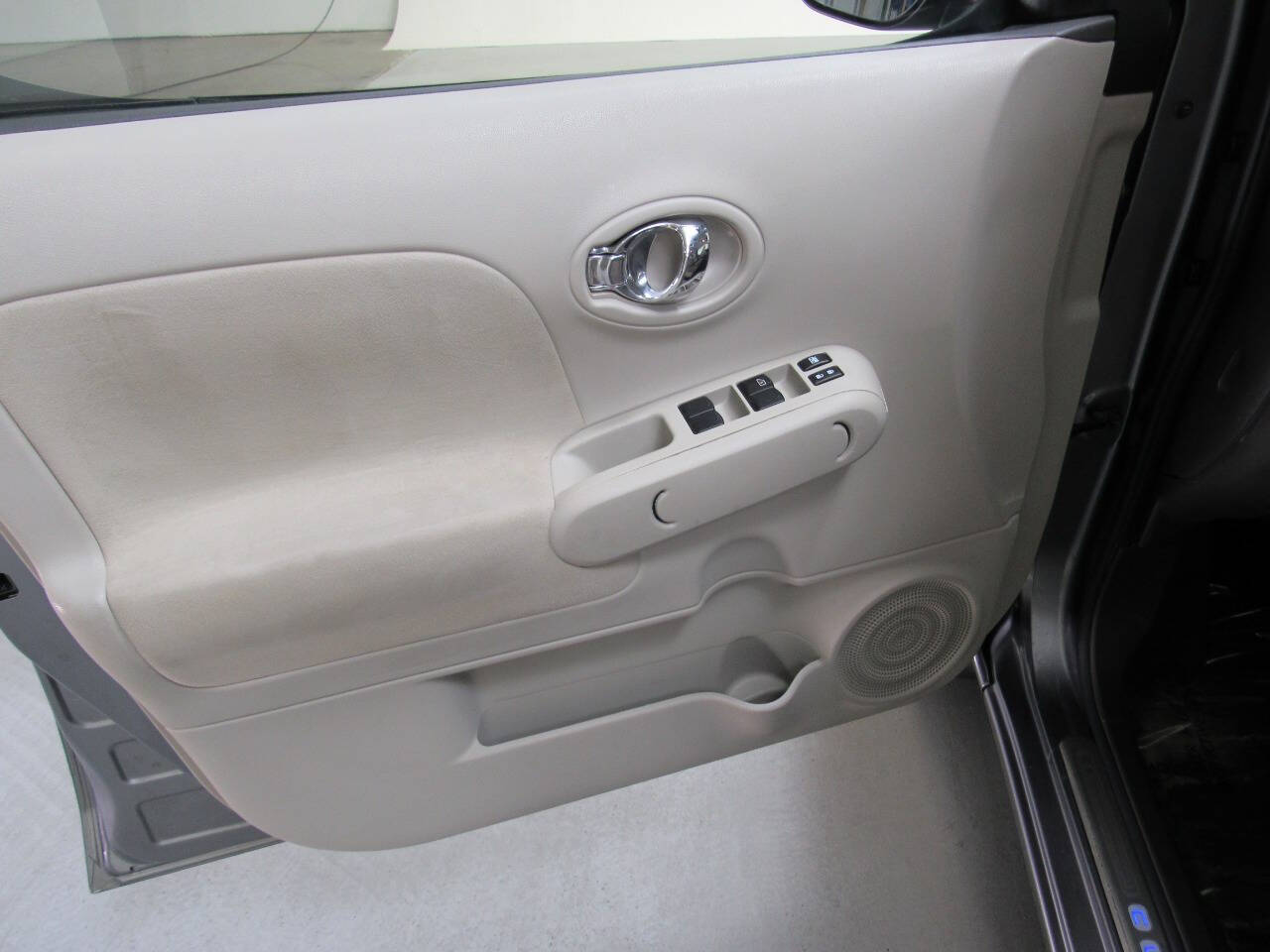 2012 Nissan Cube 1.8 S Image 19 of 23