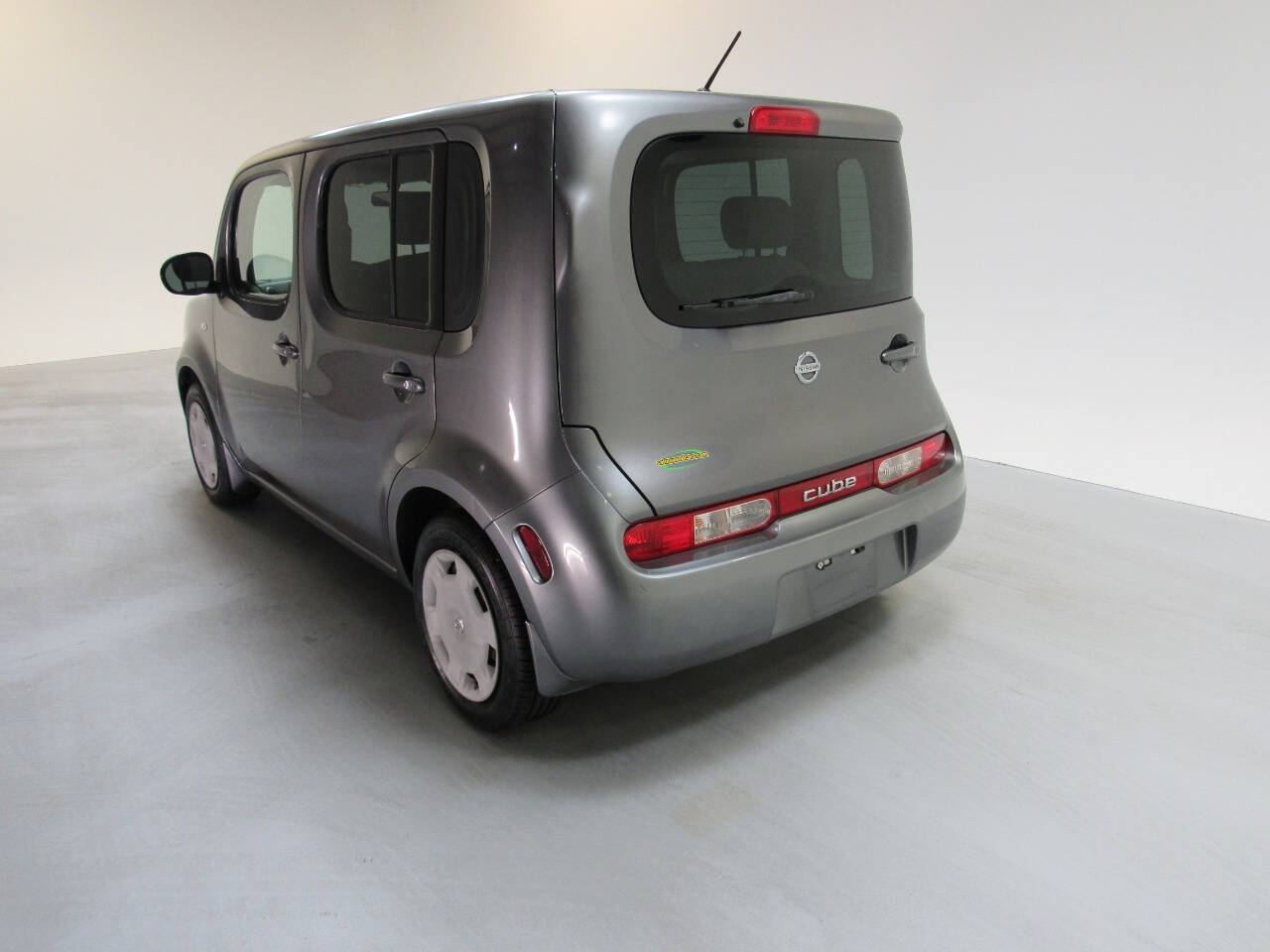 2012 Nissan Cube 1.8 S Image 10 of 23