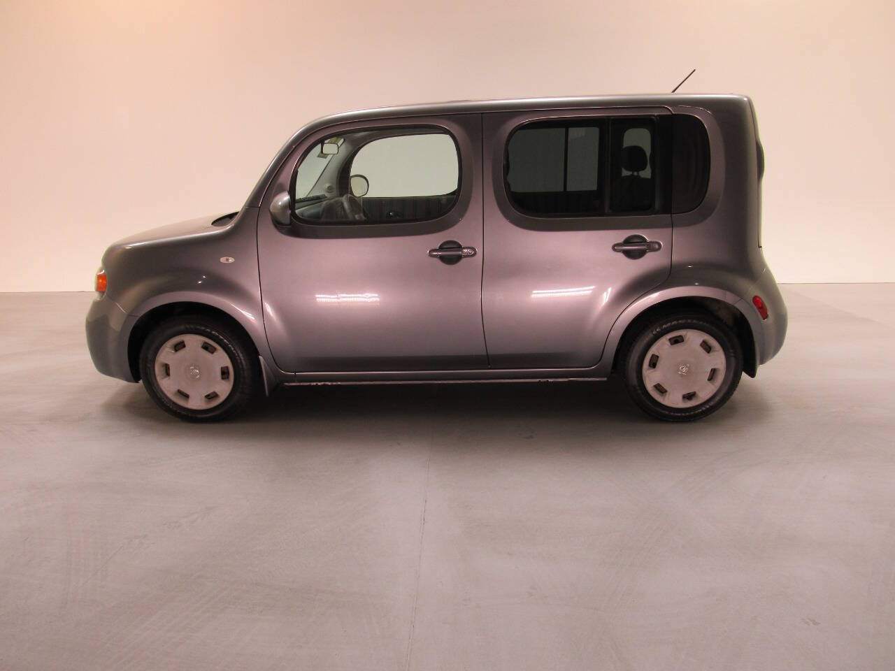 2012 Nissan Cube 1.8 S Image 12 of 23
