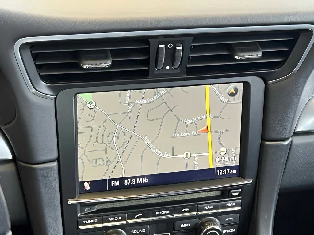 Vehicle image 11 of 37