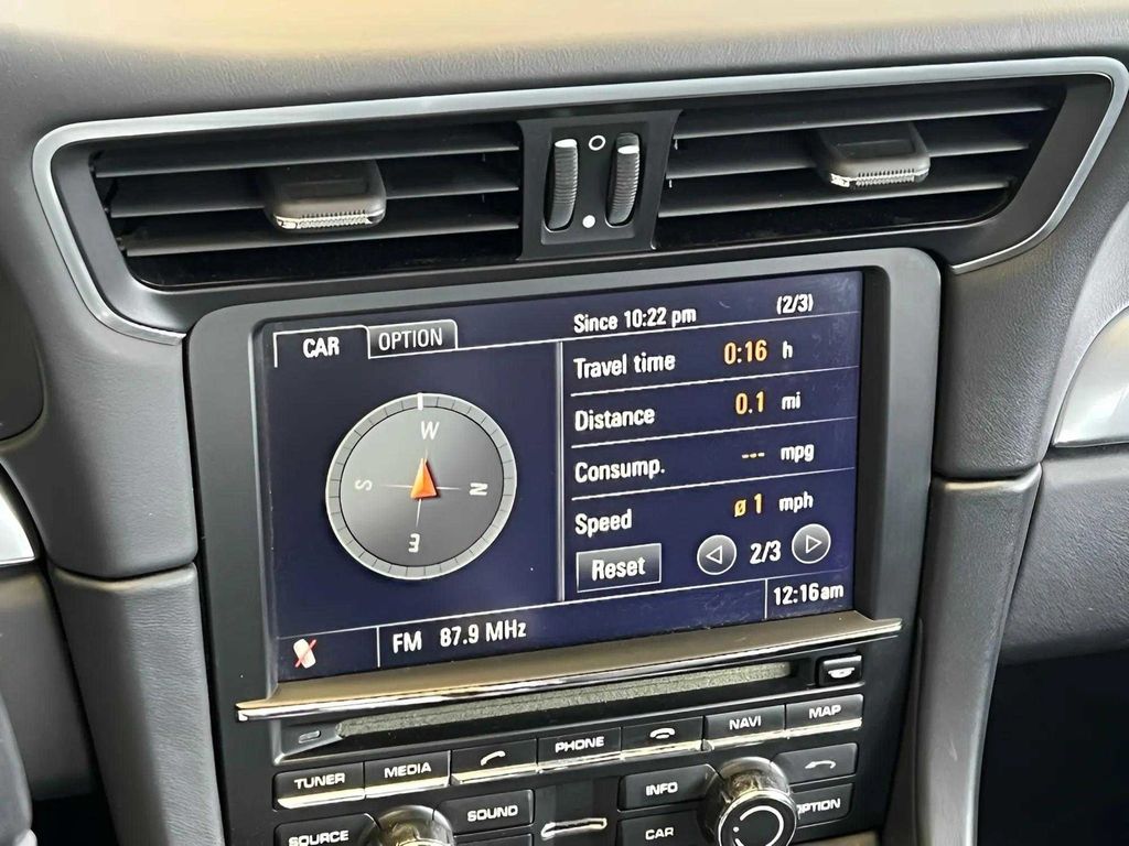 Vehicle image 21 of 37