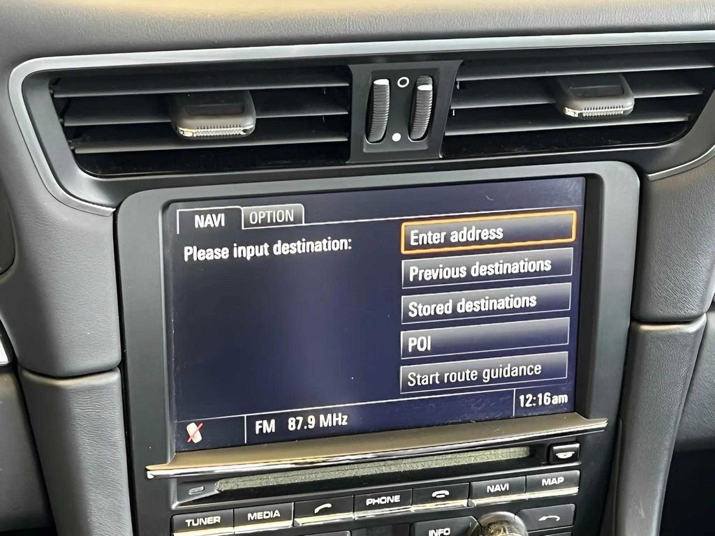 Vehicle image 22 of 37