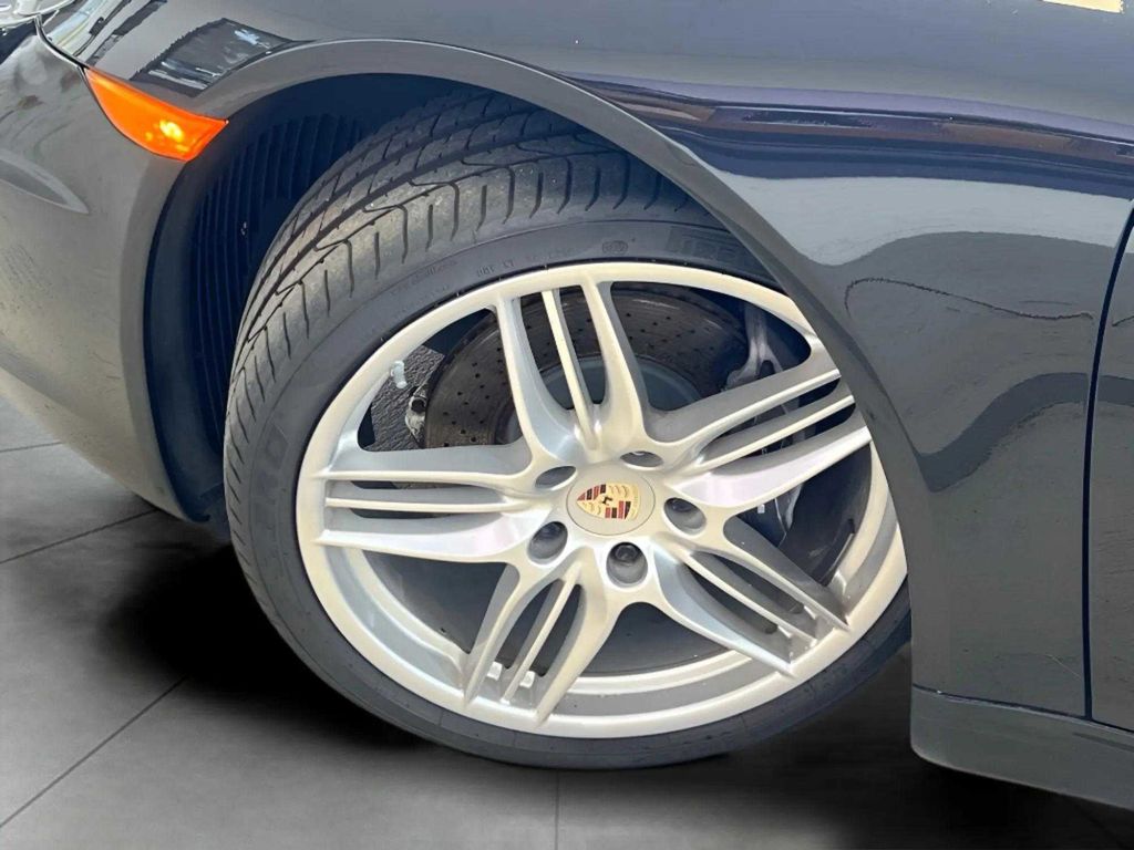 Vehicle image 34 of 37