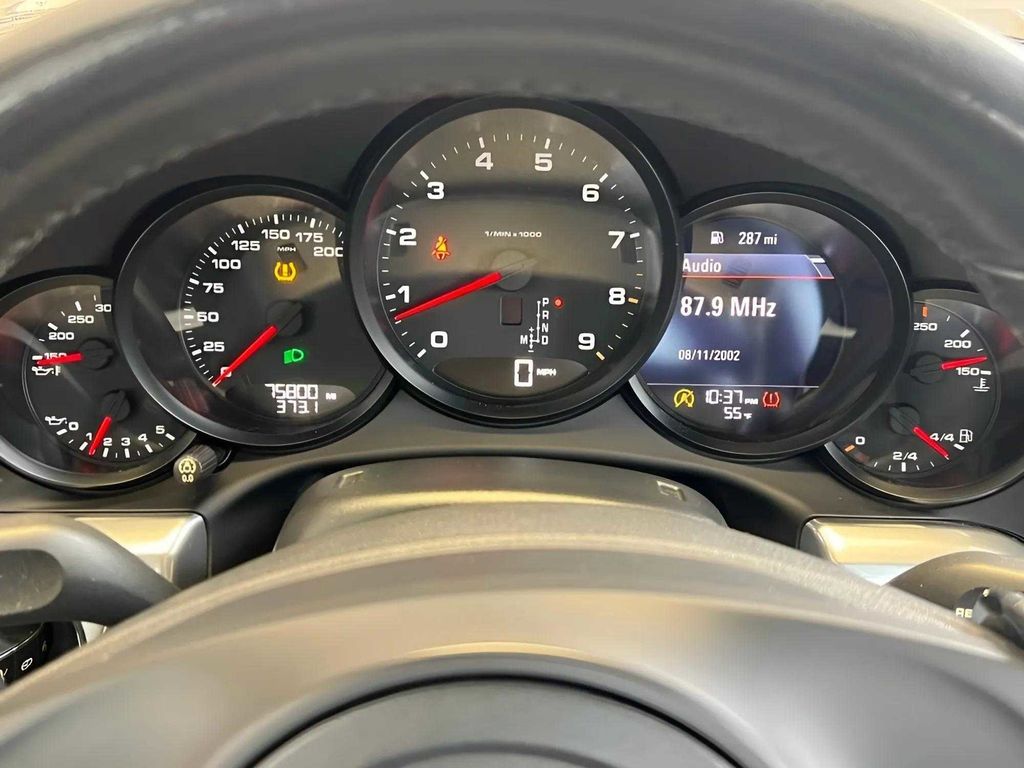 Vehicle image 19 of 37