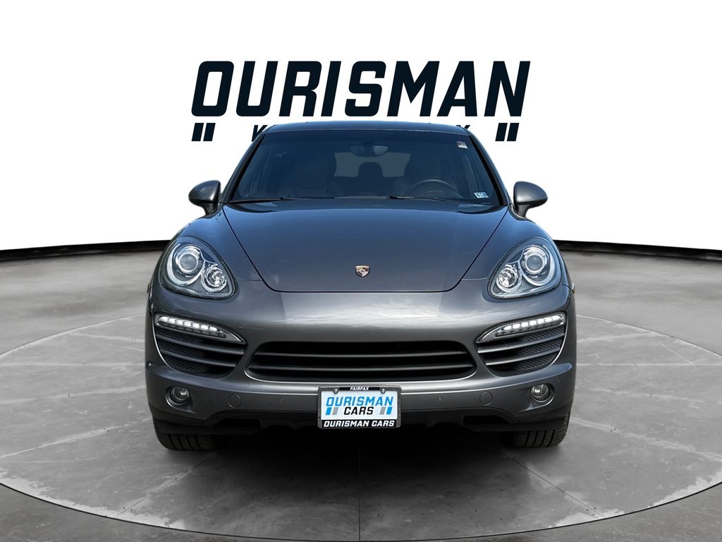 2012 Porsche Cayenne Base Image 2 of 30