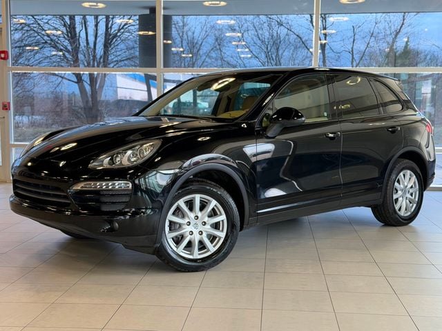2012 Porsche Cayenne Base Image 3 of 40
