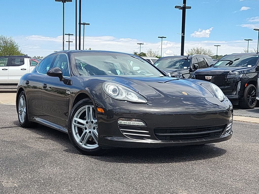 2012 Porsche Panamera S Image 3 of 24