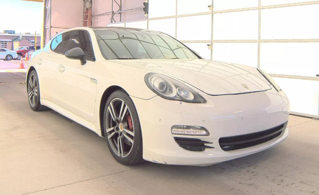 2012 Porsche Panamera S Image 2 of 6