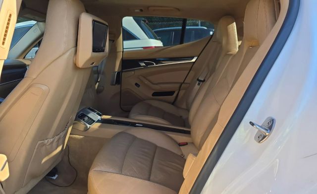 2012 Porsche Panamera S Image 5 of 6