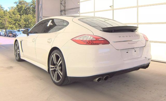 2012 Porsche Panamera S Image 4 of 6